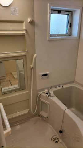 バス・シャワールーム　お風呂で日々の疲れを落としましょう