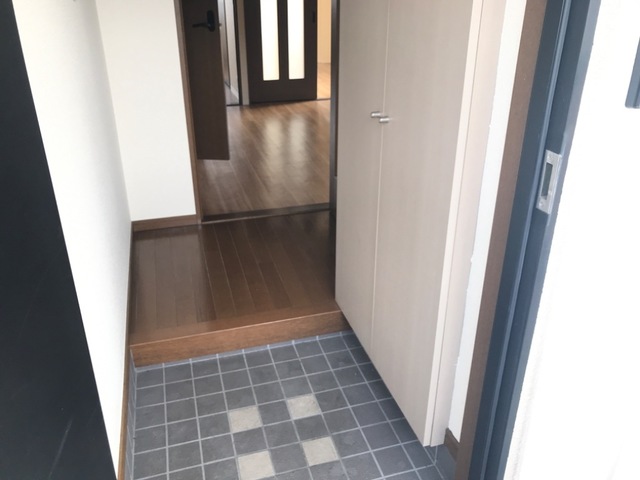 玄関　玄関