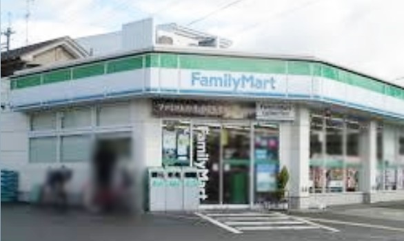 コンビニ　ファミリーマート 東太子一丁目店（コンビニ）まで68m