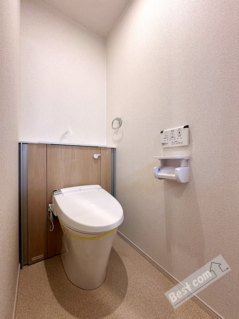 トイレ　温水洗浄便座付き♪