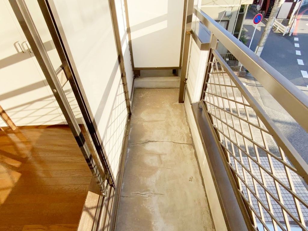 バルコニー　バルコニー