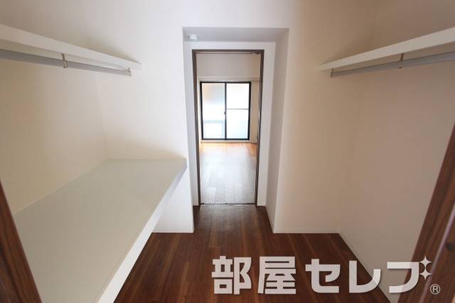 収納　ウォークインクローゼット。（イメージ写真）