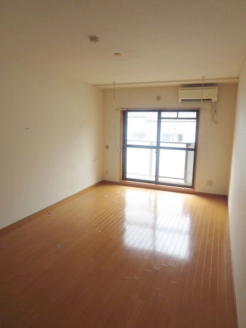 居室・リビング　★ひろーい居室でレイアウト自由自在★