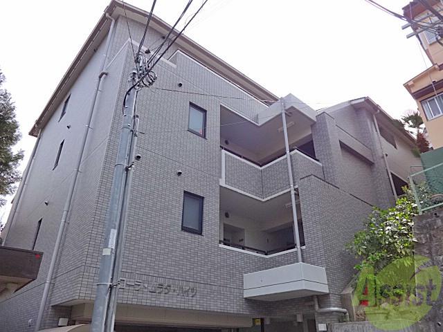 建物外観　豊中市待兼山町「フローラ・ムラタ・ハイツ」