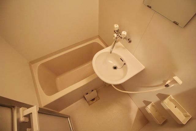 バス・シャワールーム　★くつろぎバス★