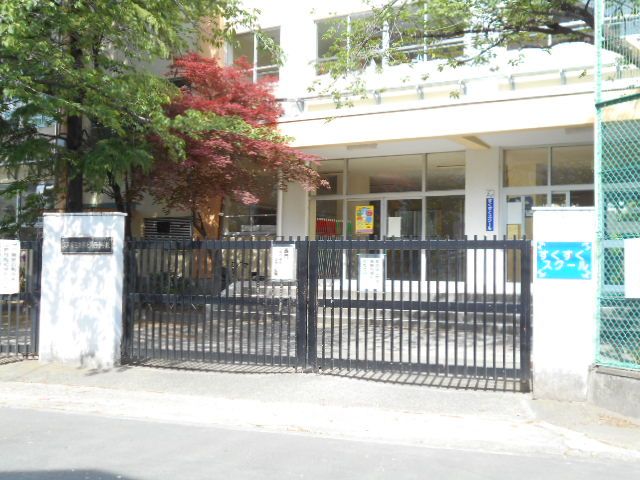 小学校　江戸川区立第七葛西小学校（小学校）まで519m