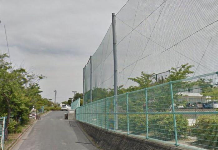 中学校　川上中学校（中学校）まで2937m