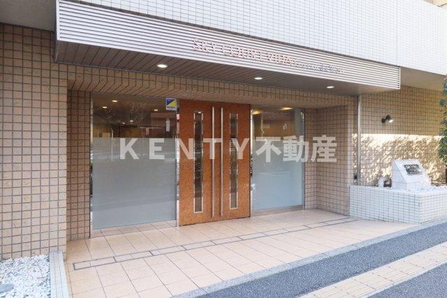 エントランス　ゆとりのあるエントランスです