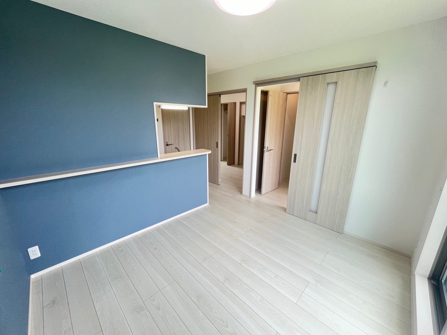 居室・リビング　※室内写真、動画、パノラマは当社管理の別物件の参考写真です。