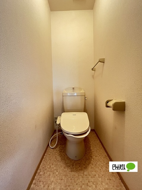 トイレ　２０６