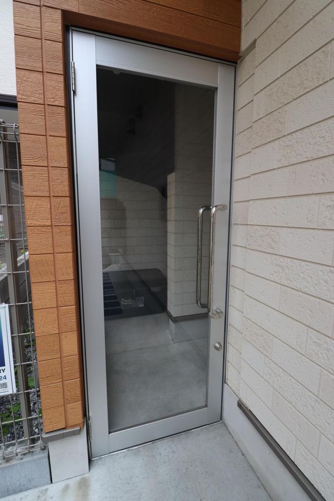 エントランス　庭