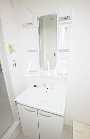 洗面設備　独立洗面台です。