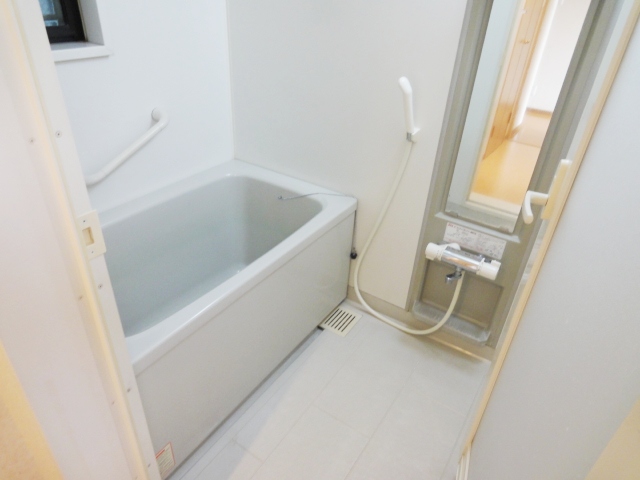 バス・シャワールーム　同物件別号室