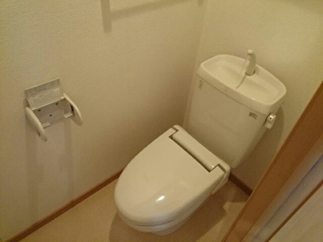 トイレ　シンプルで使いやすいトイレです