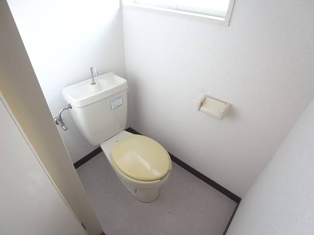 トイレ　清潔感のある空間。