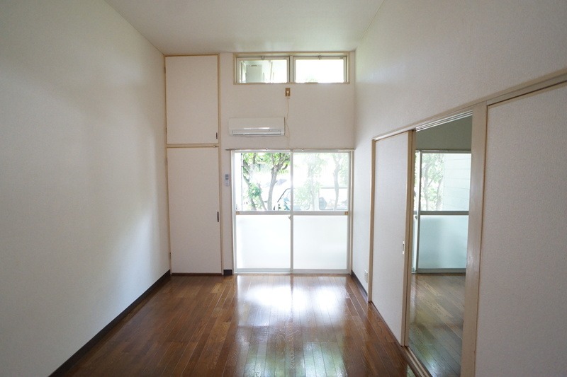 居室・リビング　広々としたリビングです。