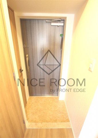 玄関　Front Field 天王寺　玄関