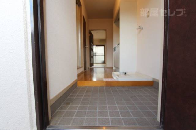 玄関　広々した玄関