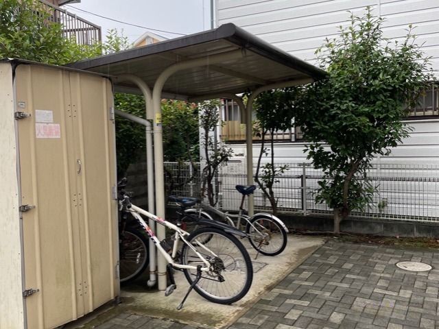 駐車場　駐輪場