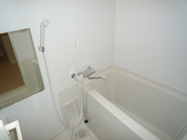 バス・シャワールーム　★別室参考写真です。