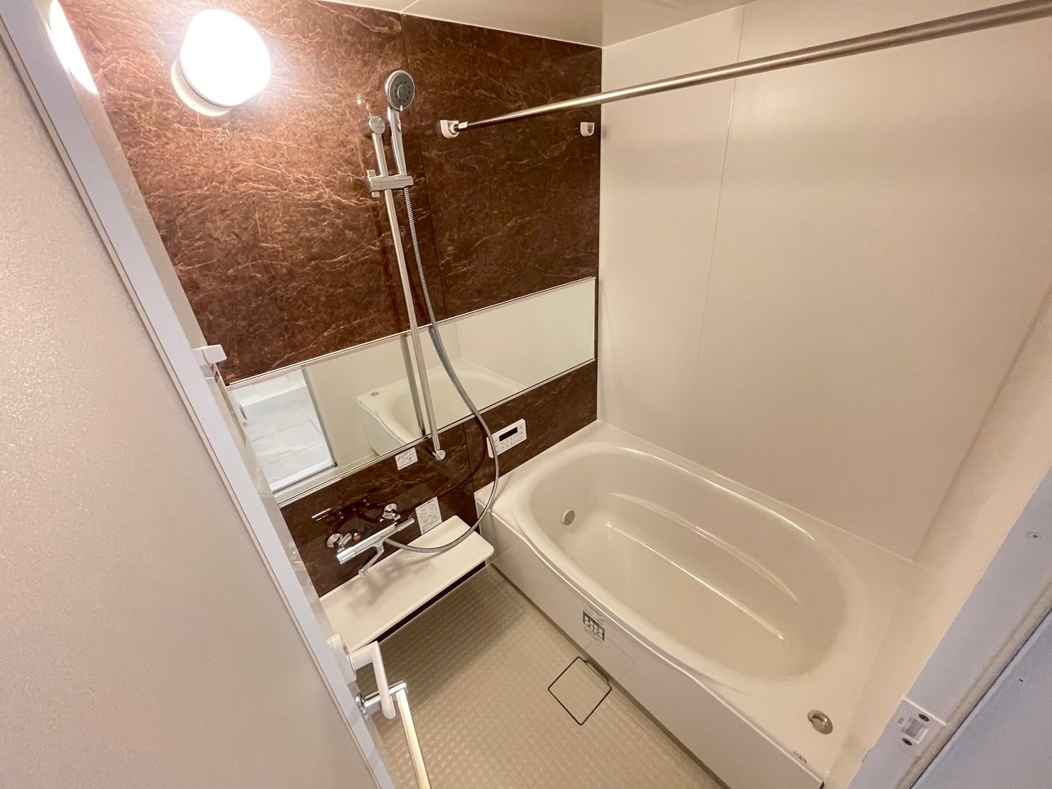 バス・シャワールーム　バス
