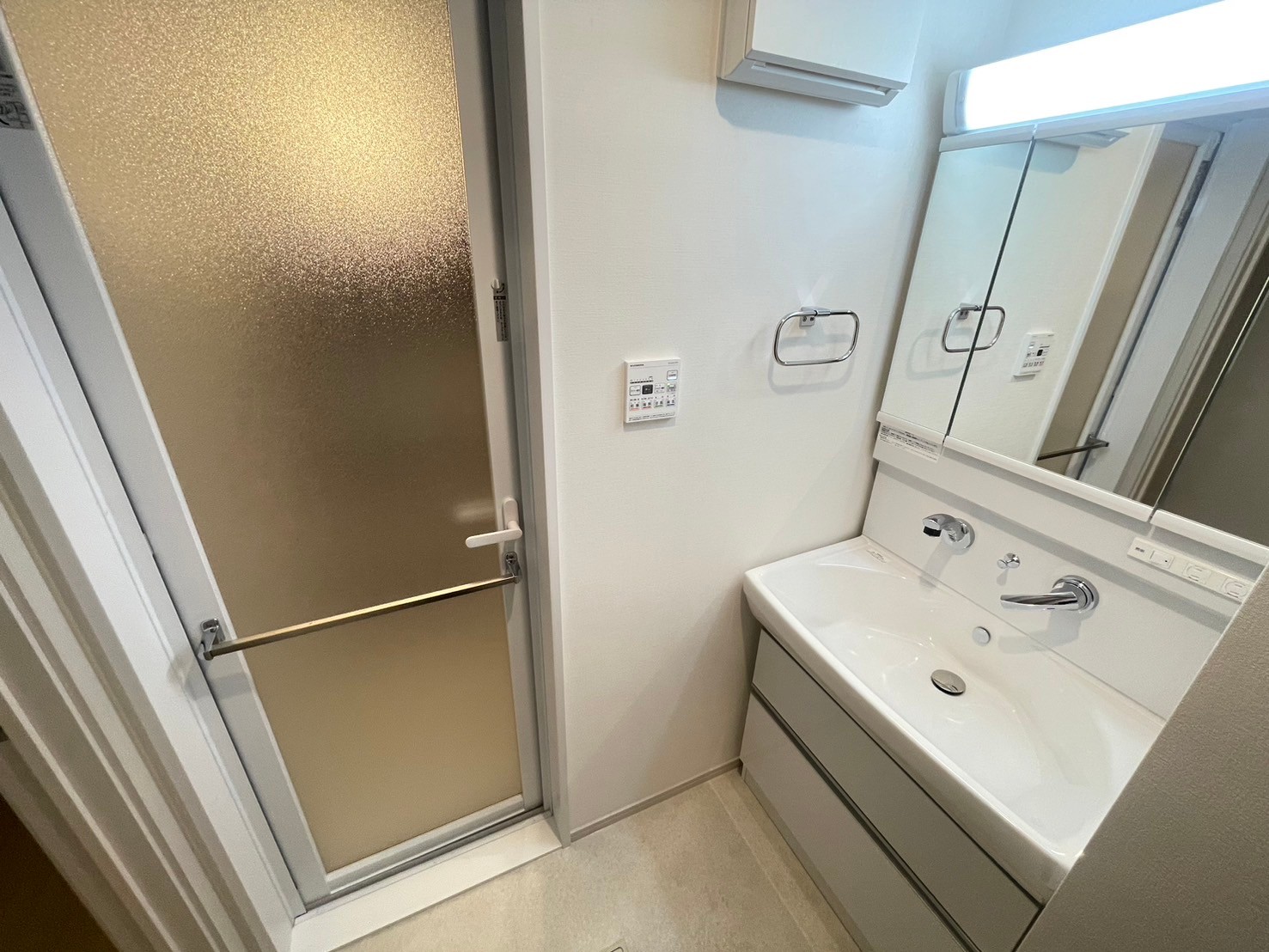 洗面設備　洗面設備