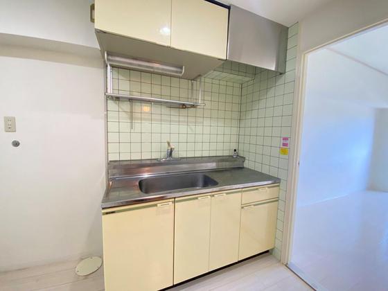 キッチン　※別部屋の写真です