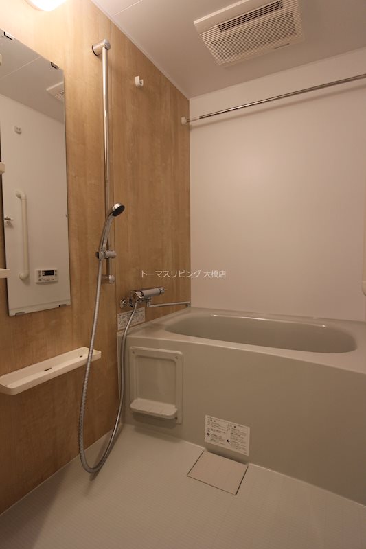 バス・シャワールーム　浴室　※別号室参考写真