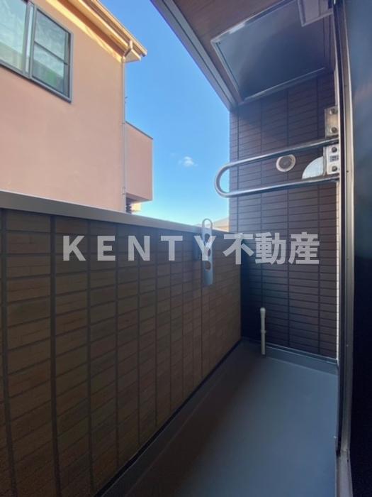 バルコニー　外からの目が気にならないバルコニーで洗濯物が干せます