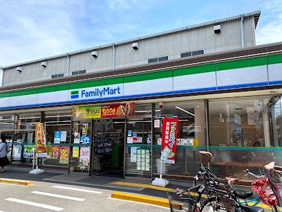 コンビニ　ファミリーマート 御幣島二丁目北店（コンビニ）まで387m