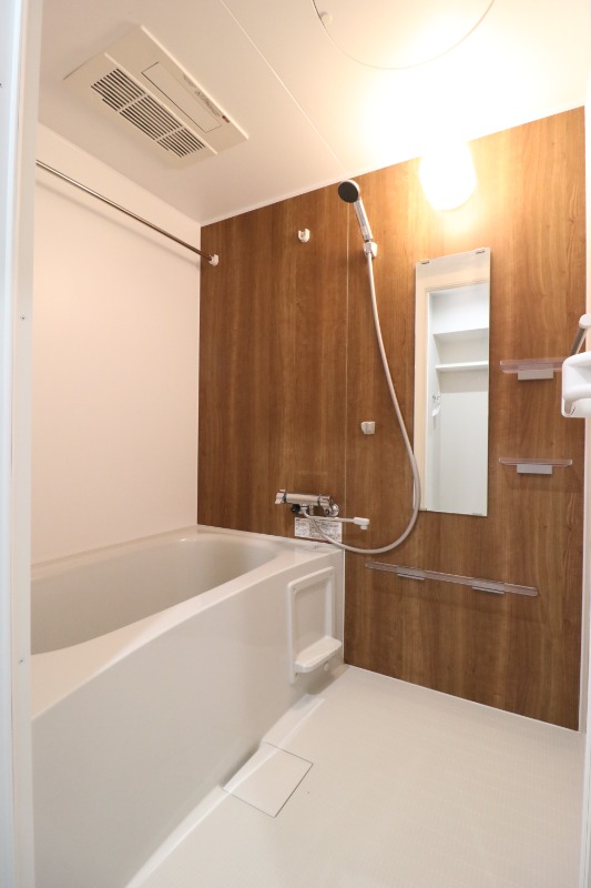 バス・シャワールーム　一日の疲れを癒せますね。