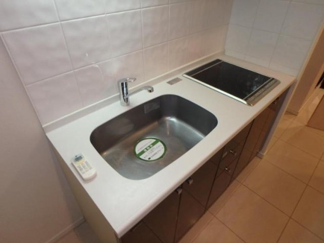 キッチン　システムキッチン（2口IHコンロ）