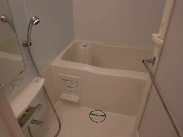バス・シャワールーム　きれいなお風呂です