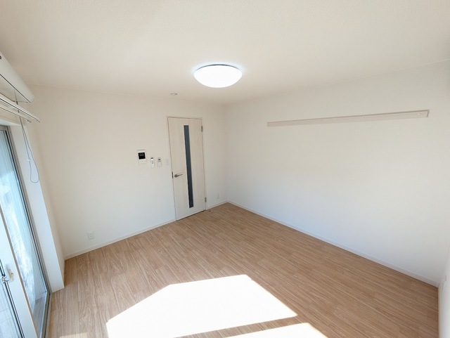 居室・リビング　明るい印象のお部屋ですね