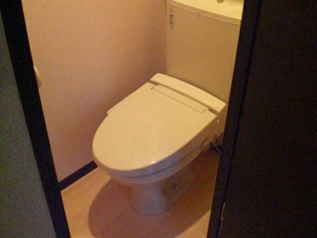 トイレ　★同施工会社のイメージ写真です★