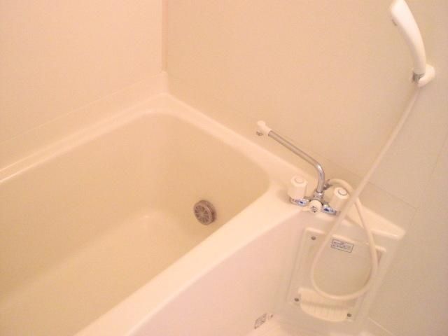 バス・シャワールーム　☆嬉しい追い焚き給湯☆