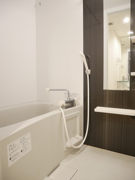 バス・シャワールーム　浴室乾燥機