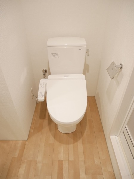 トイレ　シャワートイレ