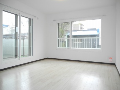 居室・リビング　開放的な空間です♪