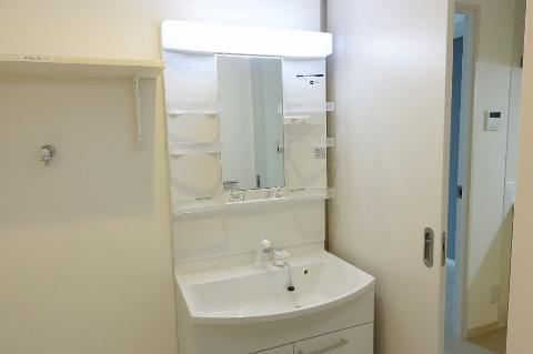 洗面設備　洗髪洗面化粧台