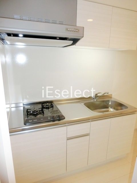 キッチン　便利な2口コンロ付システムキッチンです。