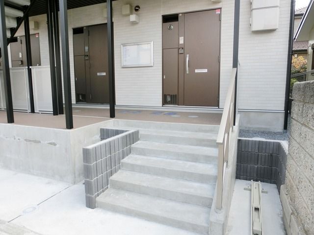 エントランス　物件入口はこちらです。