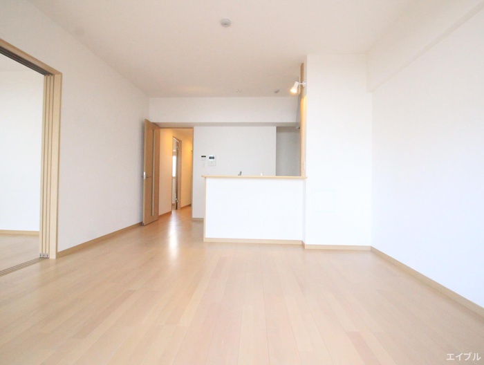 居室・リビング　反転タイプの別のお部屋になります