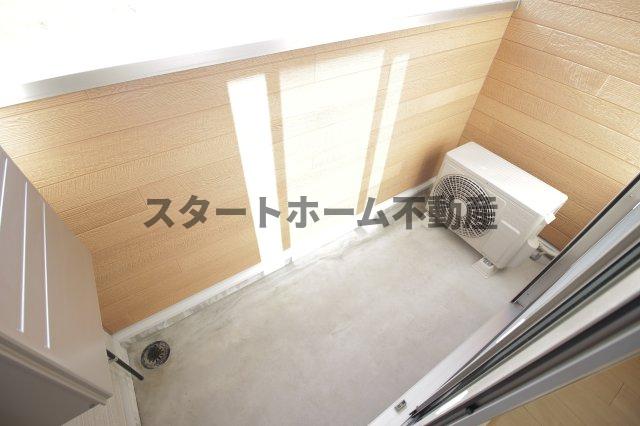 バルコニー　広々としたバルコニーです