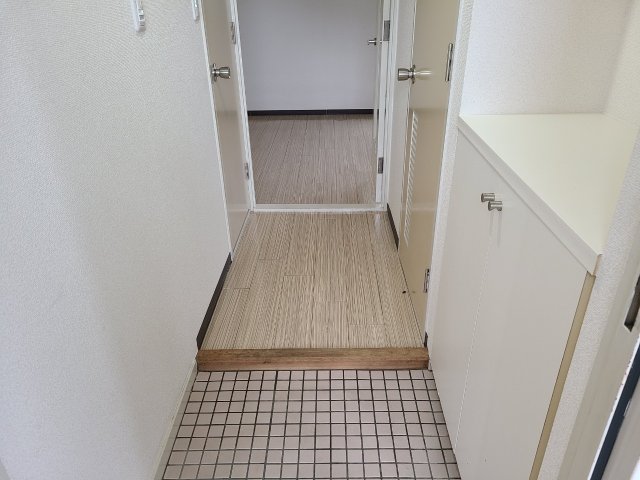 玄関　メゾン・エトワール