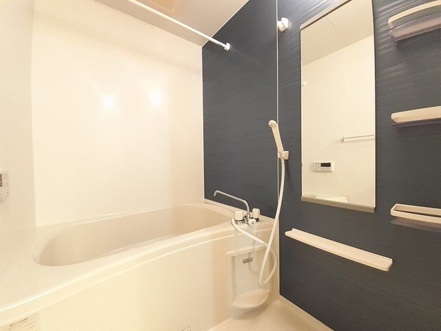 バス・シャワールーム　きれいなお風呂です