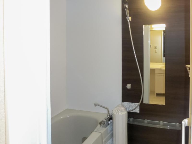 バス・シャワールーム　同タイプの写真です。