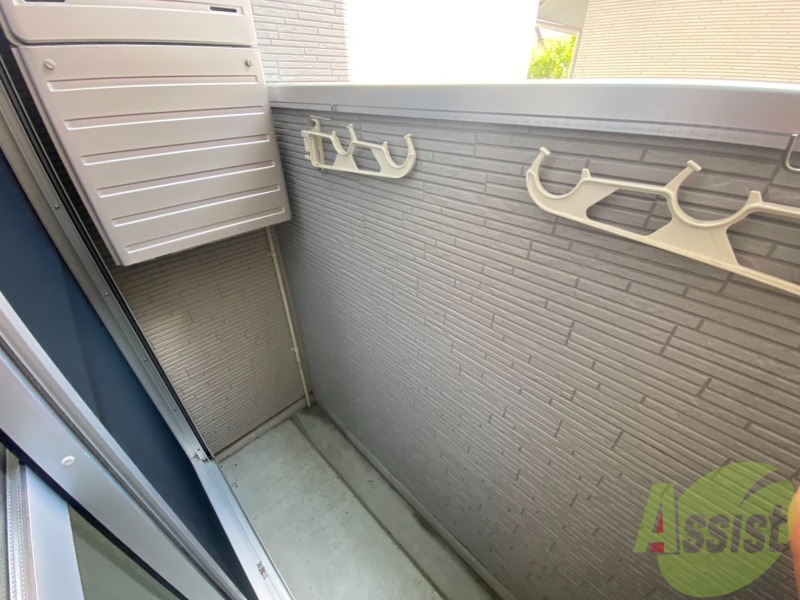 バルコニー　バルコニーがあるので洗濯物は外に干せそうですね～