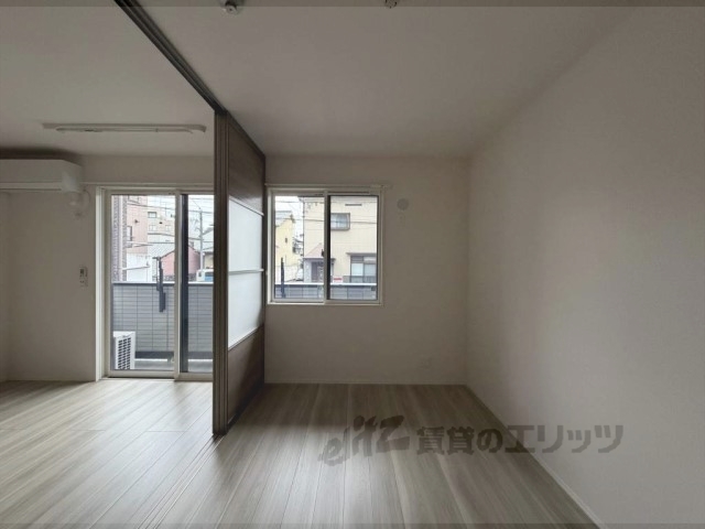 居室・リビング　洋室