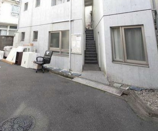 エントランス　メイプル新中野